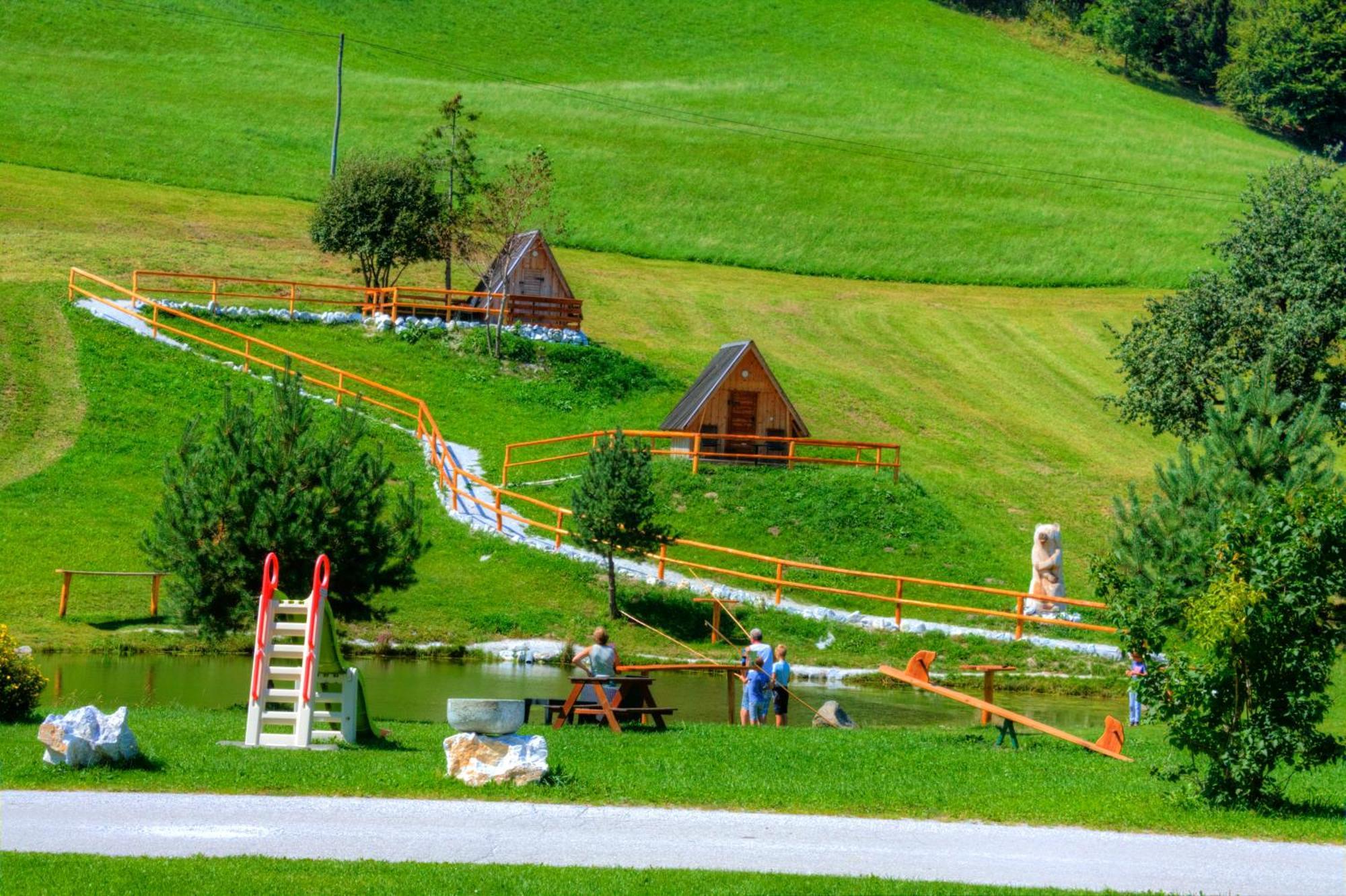 Wooden Chalet - Homestead Vrhovc Zelezniki Екстериор снимка
